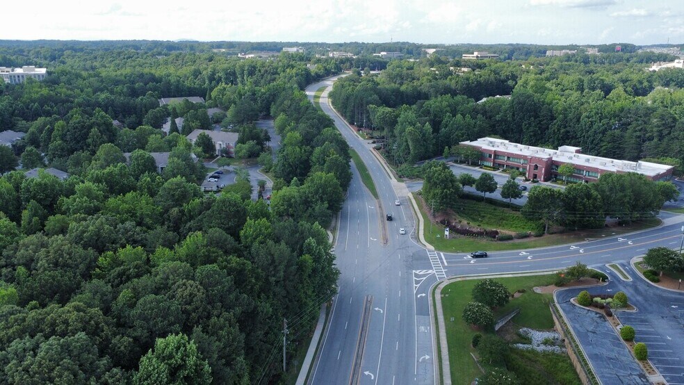 Satellite Blvd, Duluth, GA à vendre - Photo du bâtiment - Image 1 de 9