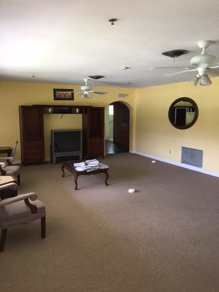 4707 Oleander Ave, Fort Pierce, FL à vendre - Autre - Image 2 de 12