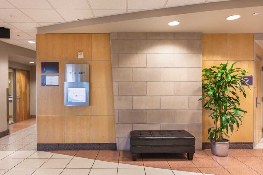 5320 S Rainbow Blvd, Las Vegas, NV à louer - Photo intérieure - Image 3 de 6