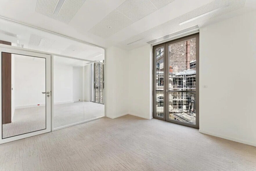 60 Rue Jouffroy D'Abbans, Paris à louer - Photo du bâtiment - Image 2 de 27