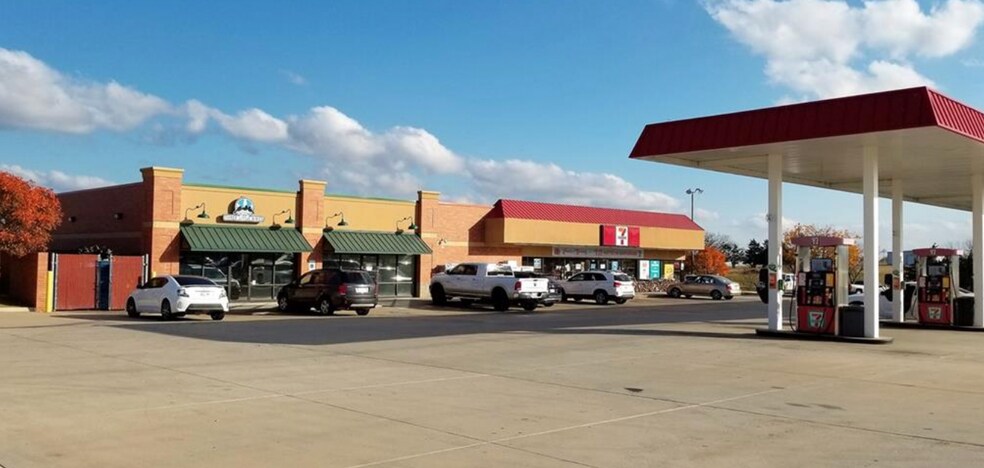 1915-1917 S Eastern Ave, Oklahoma City, OK for lease - Primary Photo - Image 1 of 5