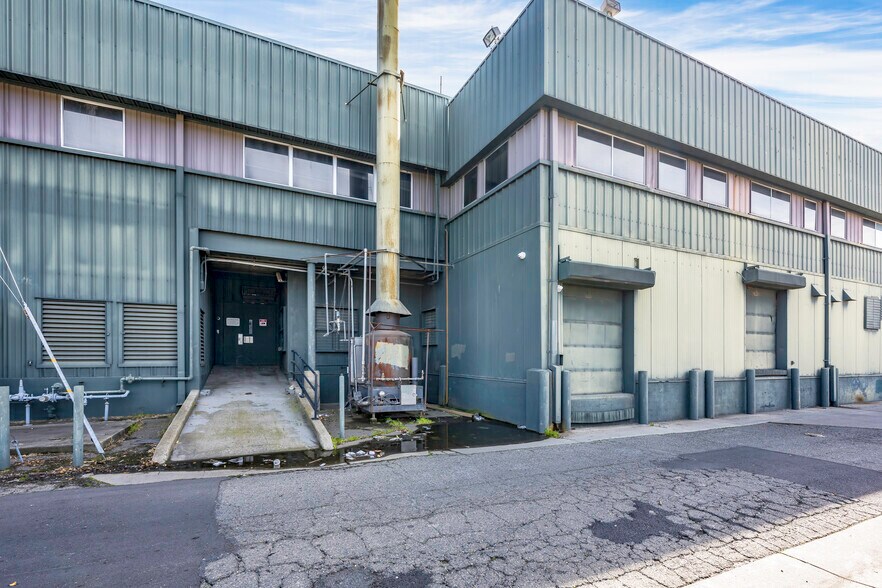 1109 Chestnut St, Marysville, CA à louer - Photo du bâtiment - Image 3 de 6