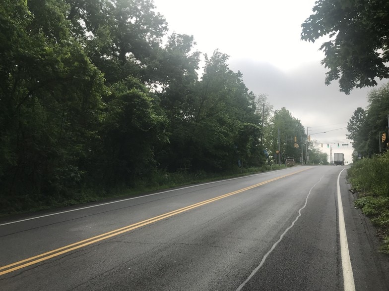 Brush Creek Rd, Warrendale, PA for sale - Building Photo - Image 1 of 7