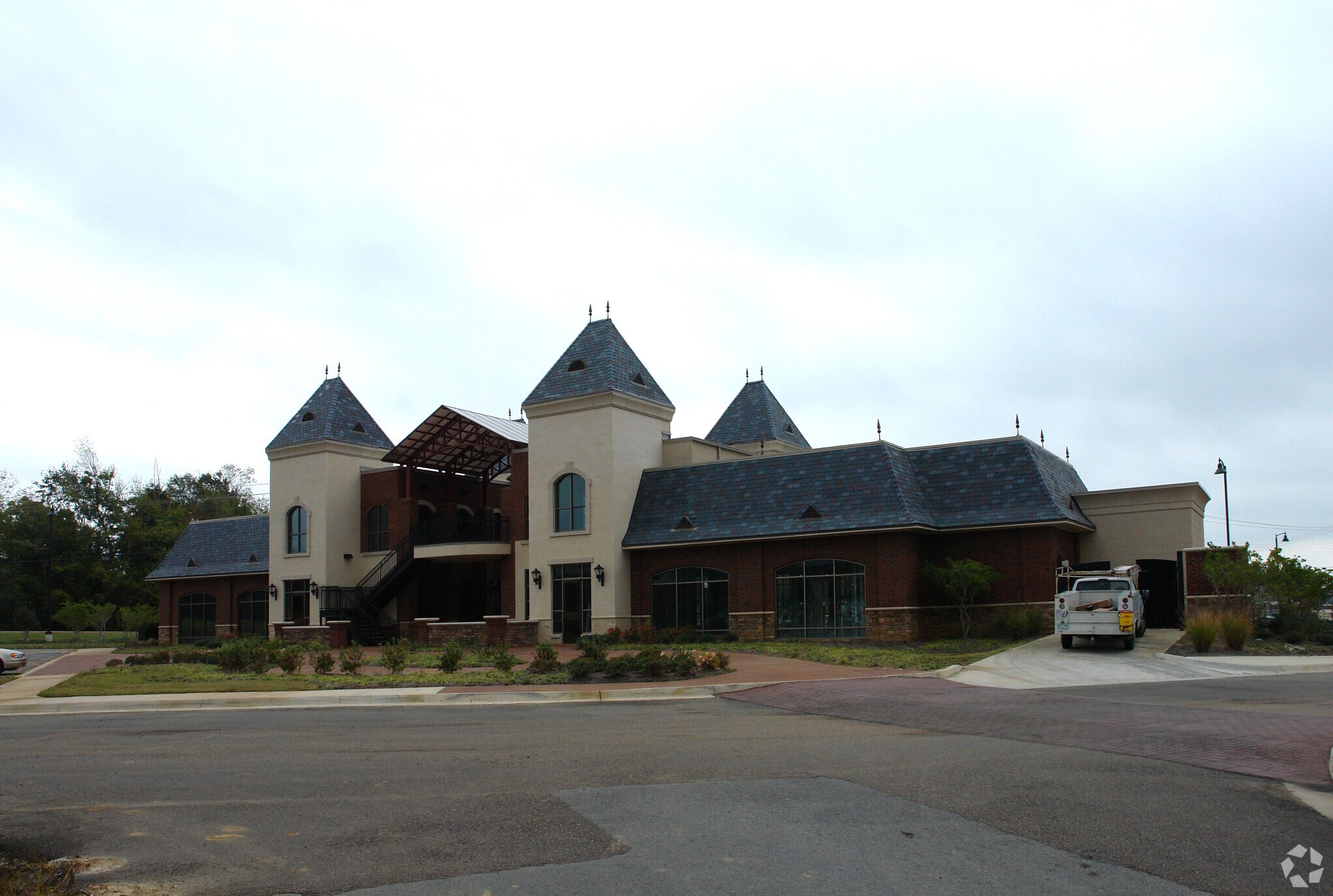 111 Colony Crossing Way, Madison, MS for lease Primary Photo- Image 1 of 27