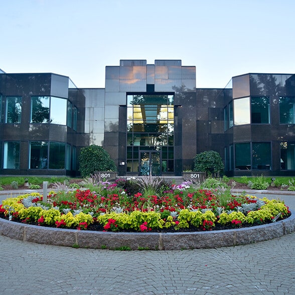 801 Grande Allée O, Québec, QC à louer - Photo principale - Image 1 de 1