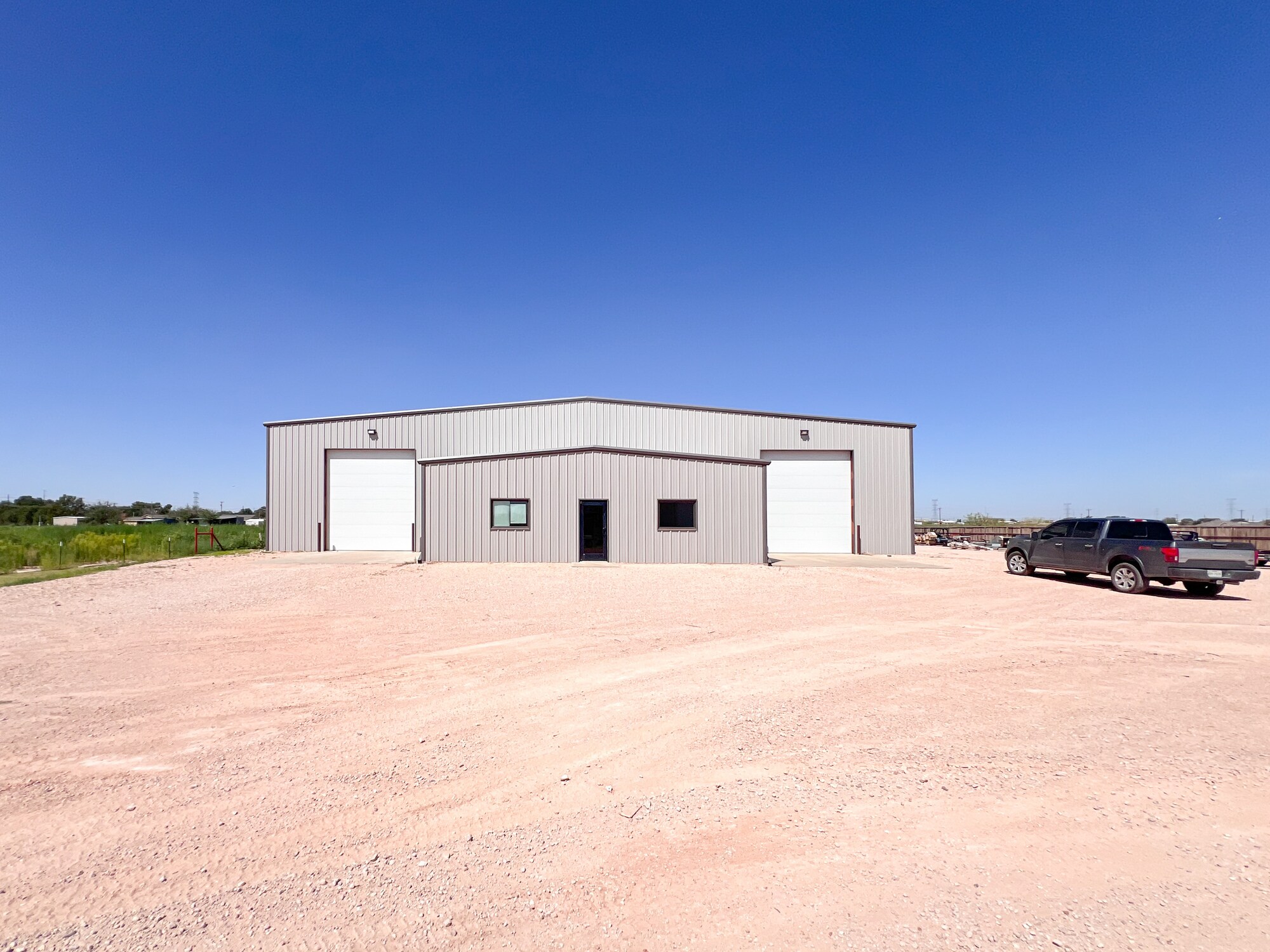 1914 S County Road 1083, Midland, TX à louer Photo du bâtiment- Image 1 de 30