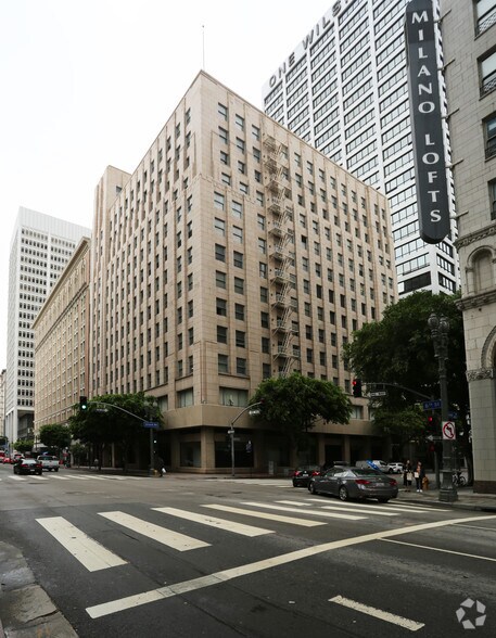 530 W 6th St, Los Angeles, CA à vendre - Photo du bâtiment - Image 3 de 5