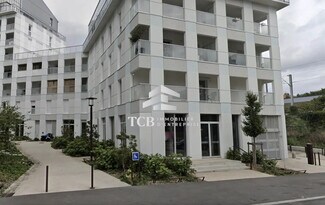 Plus de détails pour Commerce de détail à vendre