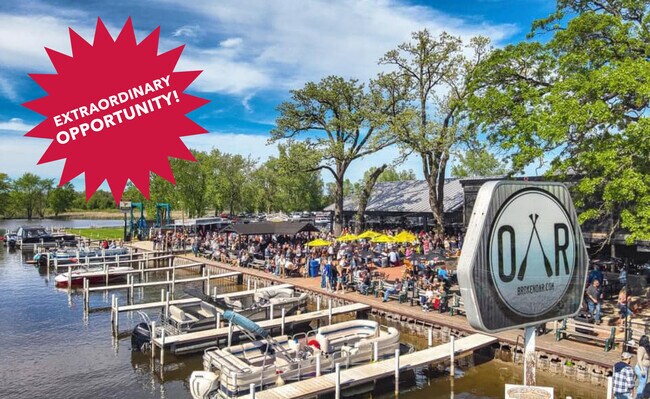 Plus de détails pour 614 Rawson Bridge Rd, Barrington, IL - Commerce de détail à vendre