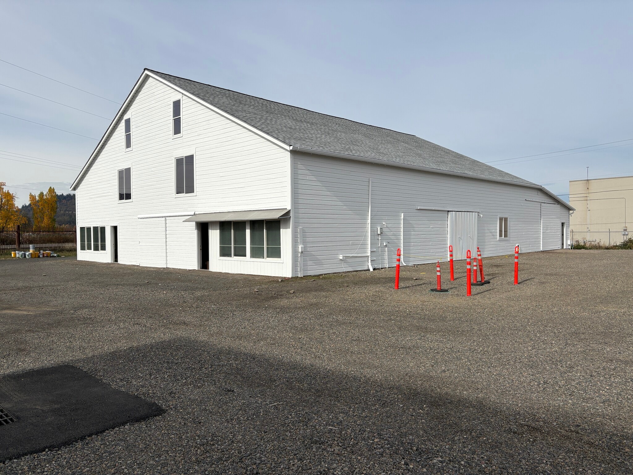 85483-85485 Hwy 99, Eugene, OR for lease Primary Photo- Image 1 of 10