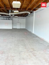 6026-6040 Reseda Blvd, Tarzana, CA for lease Interior Photo- Image 2 of 4