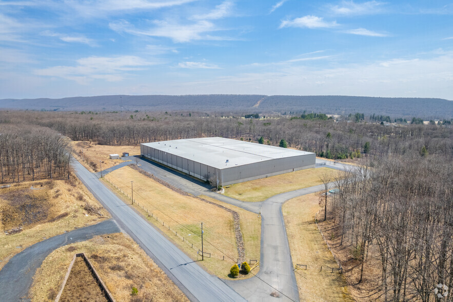 92 Progress Ave, Tamaqua, PA for lease - Aerial - Image 2 of 6