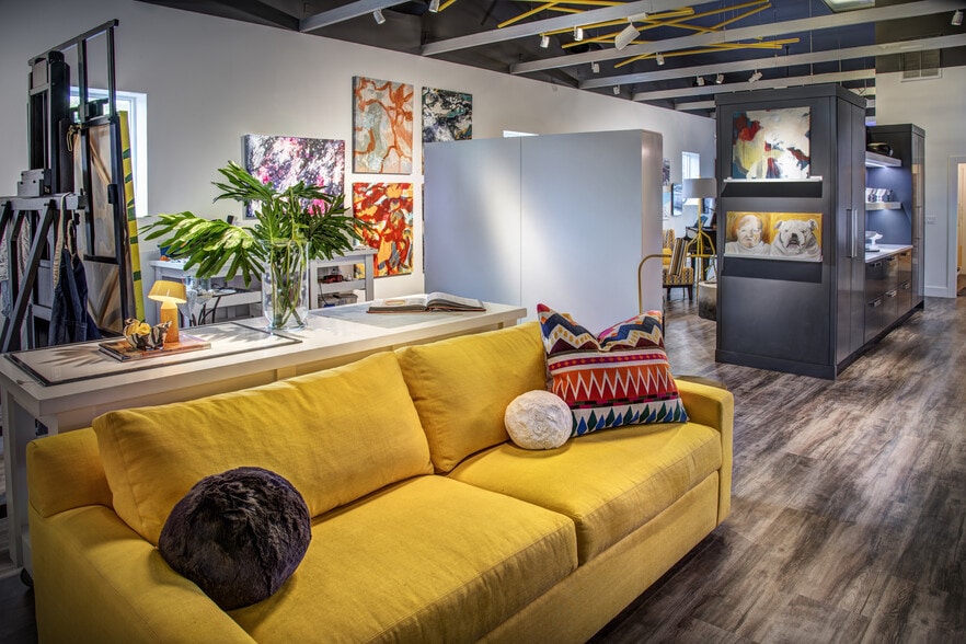 5880 Shirley St, Naples, FL à vendre - Photo du bâtiment - Image 3 de 10