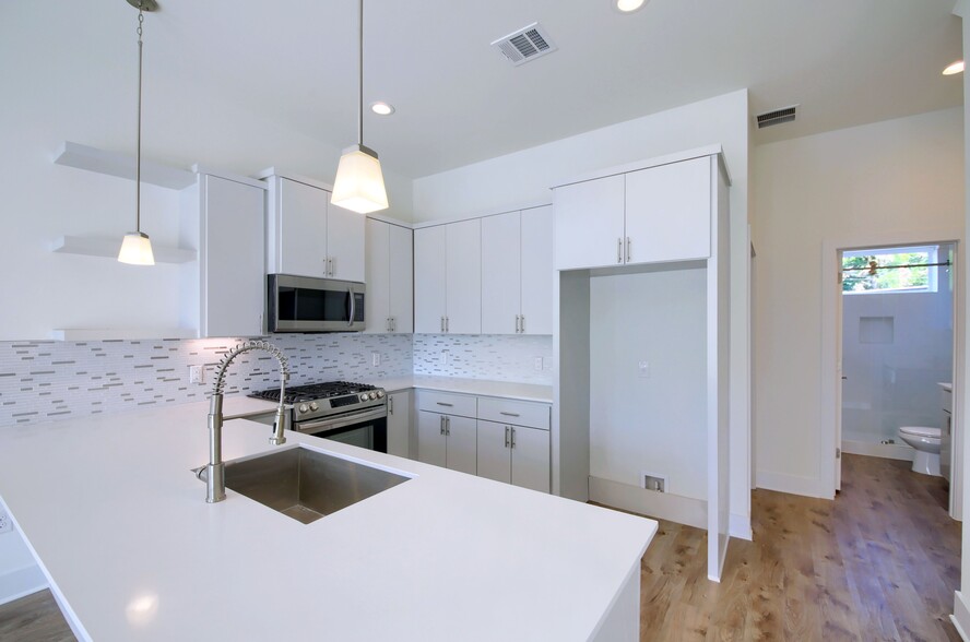 6001 Bolm Rd, Austin, TX à vendre - Photo intérieure - Image 3 de 7