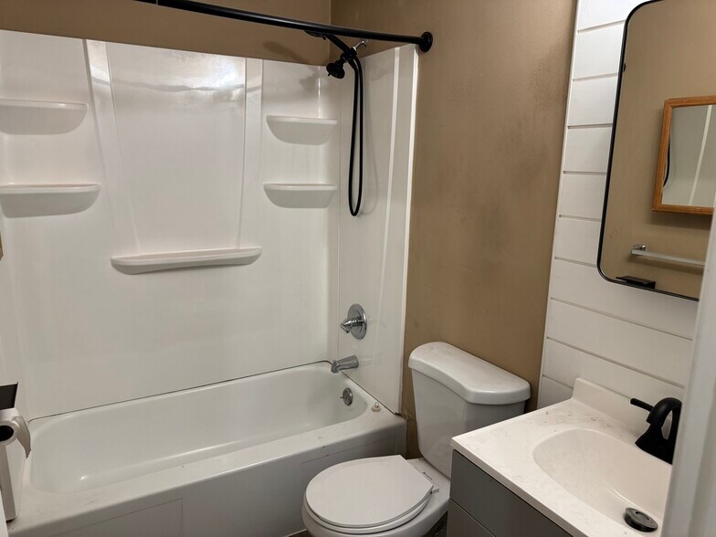 304 E Barker St, Medical Lake, WA à vendre - Photo du bâtiment - Image 3 de 11