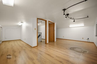 3042 S Big Lake Rd, Wasilla, AK for lease Interior Photo- Image 2 of 5