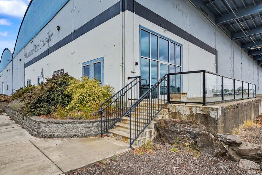2729 Pacific Blvd SW, Albany, OR for lease - Building Photo - Image 3 of 34