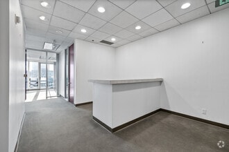 6100 Wilshire Blvd, Los Angeles, CA for lease Interior Photo- Image 1 of 2