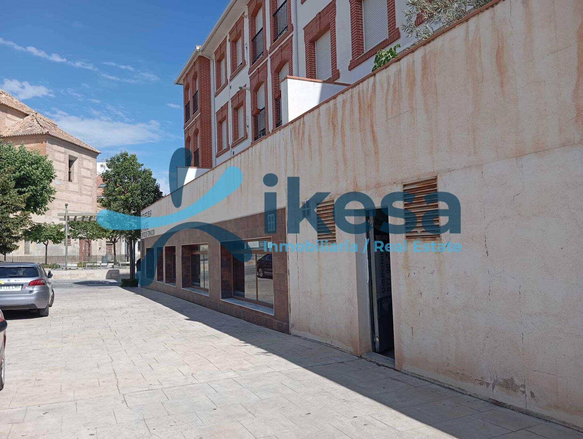 Retail in Baza, Granada for sale Building Photo- Image 1 of 7