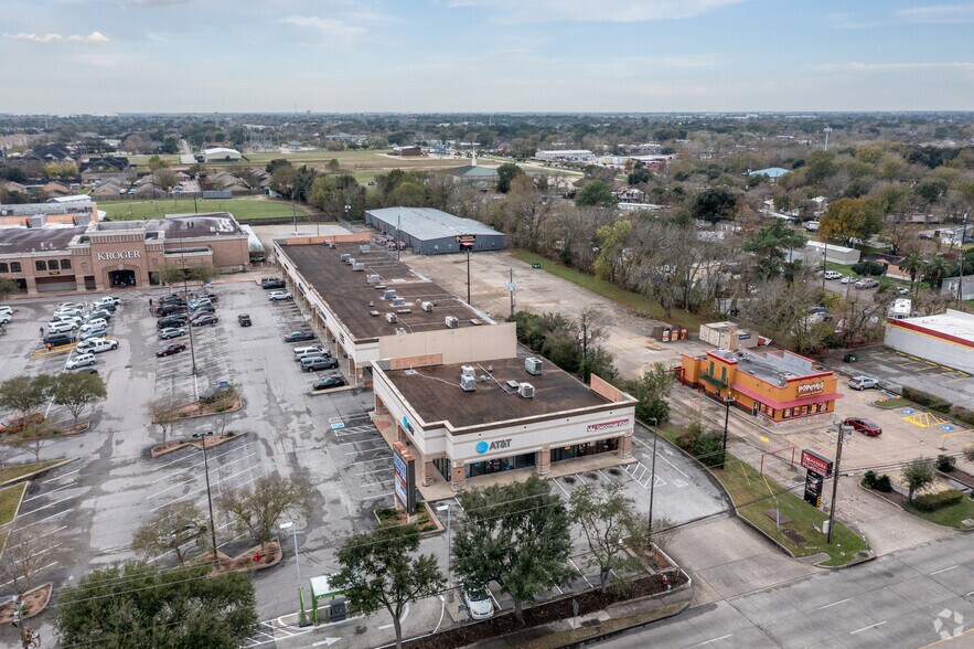 3530 Spencer Hwy, Pasadena, TX à vendre - Aérien - Image 3 de 3