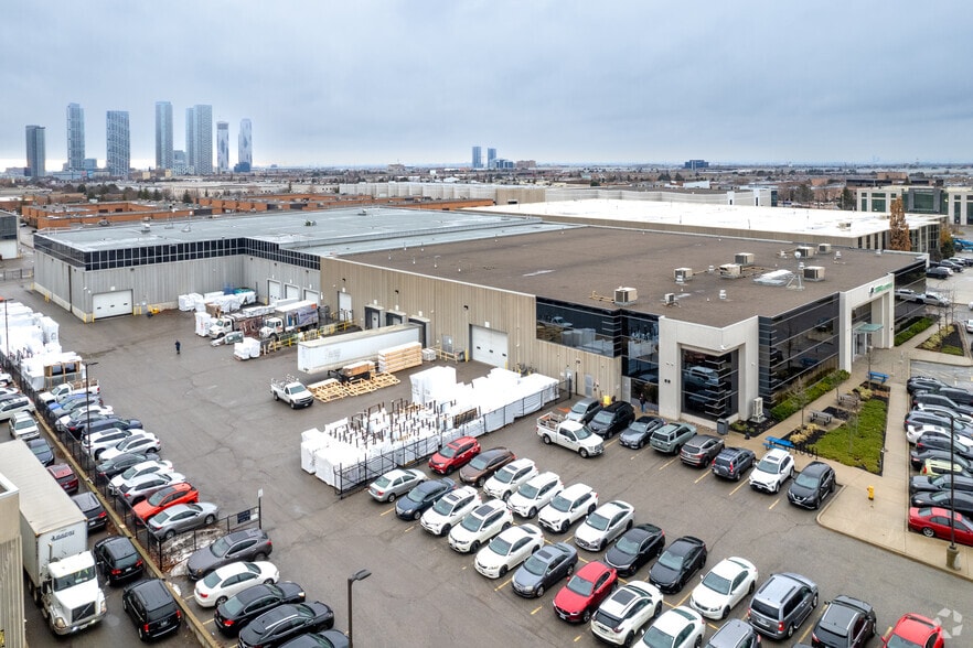 2891 Langstaff Rd, Vaughan, ON à louer - Photo du bâtiment - Image 3 de 3
