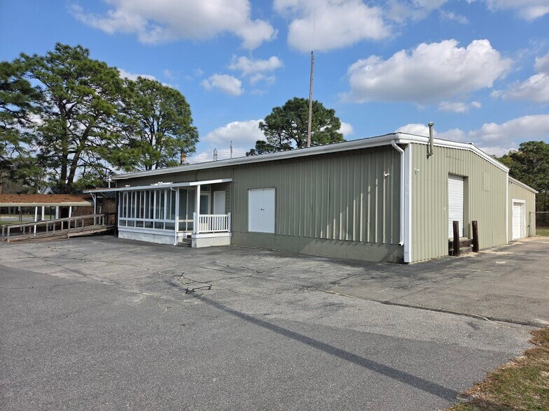 3119 Camden Rd, Fayetteville, NC à louer - Photo du bâtiment - Image 3 de 16