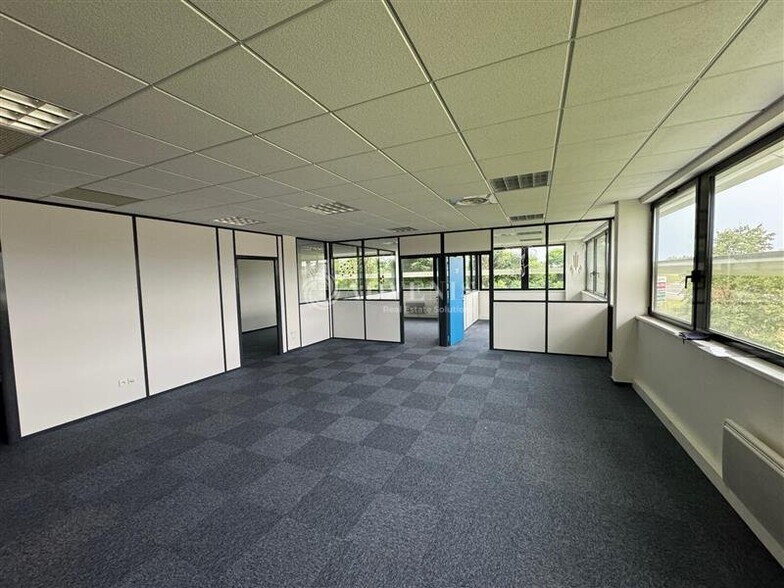 Office in Entzheim for sale - Interior Photo - Image 3 of 9