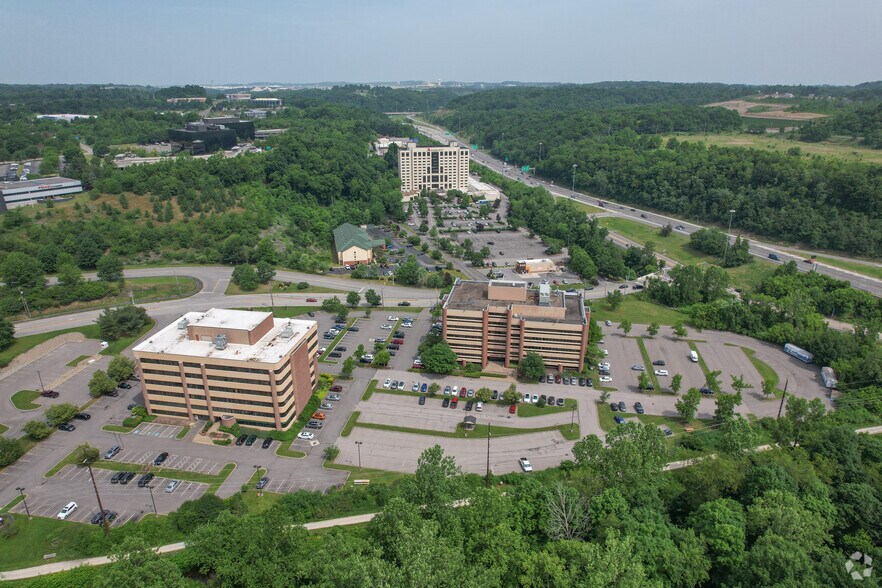 1000 Cliff Mine Rd, Pittsburgh, PA à louer - Aérien - Image 3 de 9
