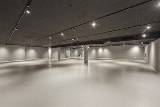 84-86 S Central Ave, Hartsdale, NY for lease Interior Photo- Image 2 of 3