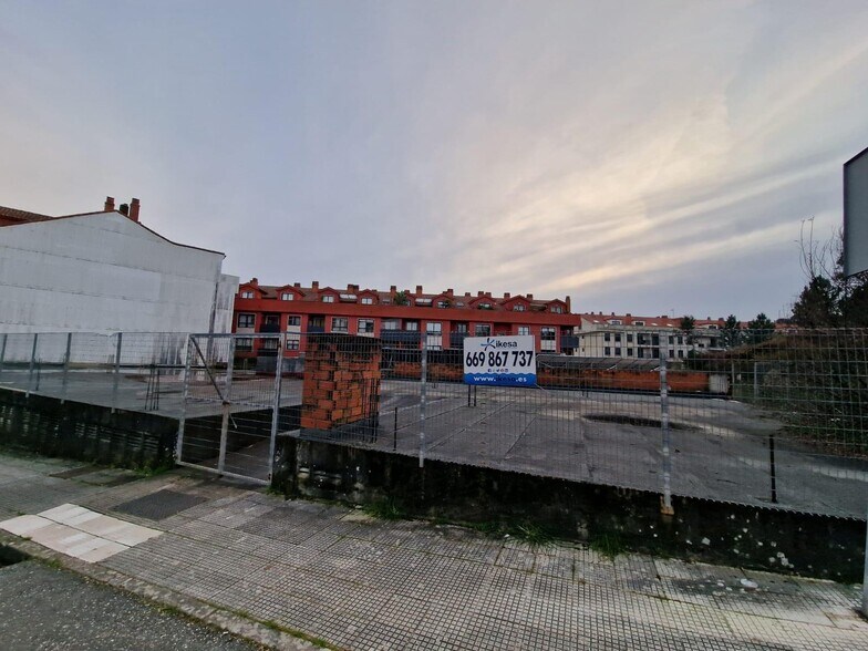 Rua de Manuel Suárez Marquier, 2, O Rosal, Pontevedra à vendre - Photo du bâtiment - Image 2 de 9