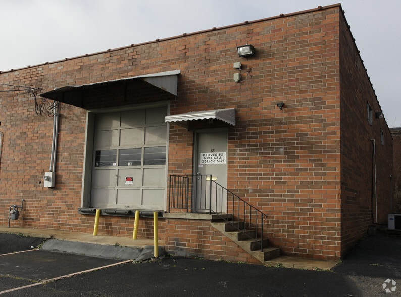 14-18 Graves Dr, Greenville, SC for lease - Building Photo - Image 3 of 4