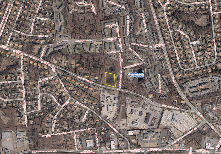 Old Town Rd, Coram, NY for sale - Building Photo - Image 2 of 3