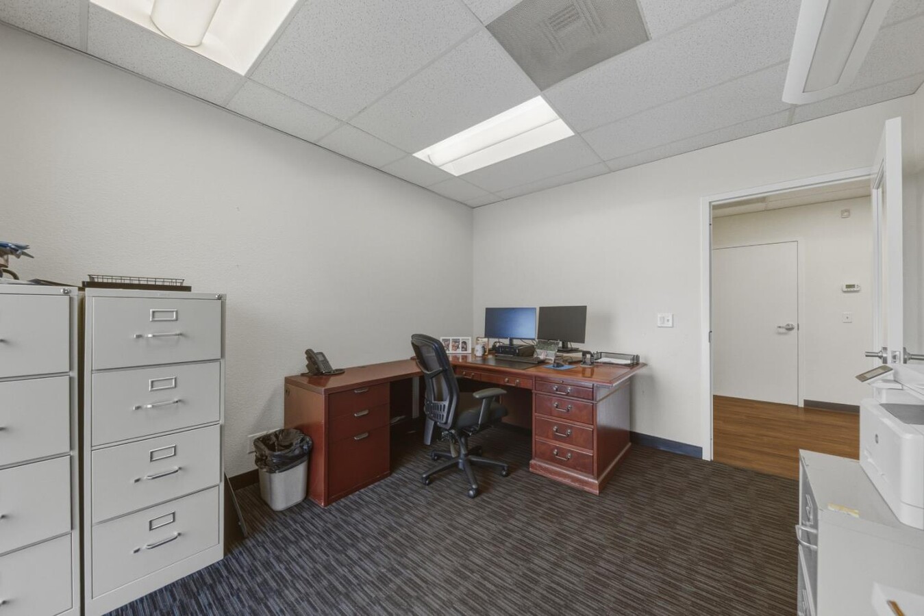 451 Victory Ave, South San Francisco, CA 94080 - Unit 4 - - Interior Photo - Image 2 of 17