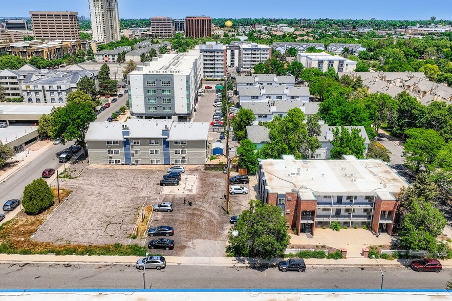 970 S Dexter St, Denver, CO à vendre - Photo du bâtiment - Image 2 de 4