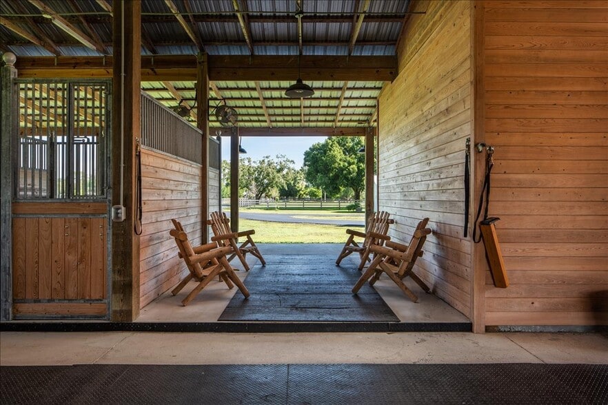 10910 Ruden Rd, North Fort Myers, FL à vendre - Photo intérieure - Image 3 de 53