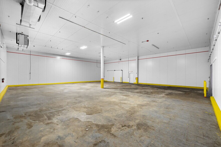 6960 NW 25th St, Miami, FL à louer - Photo intérieure - Image 3 de 9