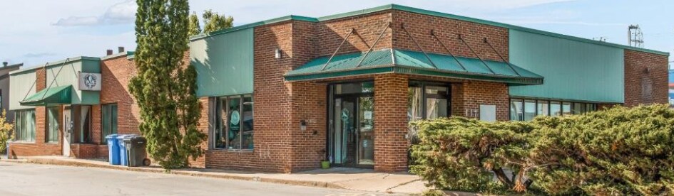 117 Boul Cardinal-Léger, Pincourt, QC for sale Primary Photo- Image 1 of 1