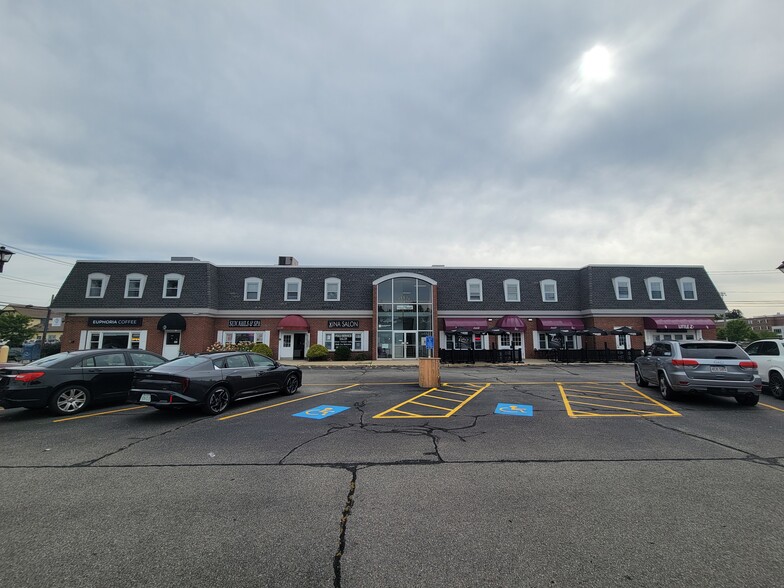 14-16 Fletcher St, Chelmsford, MA for lease - Building Photo - Image 1 of 14
