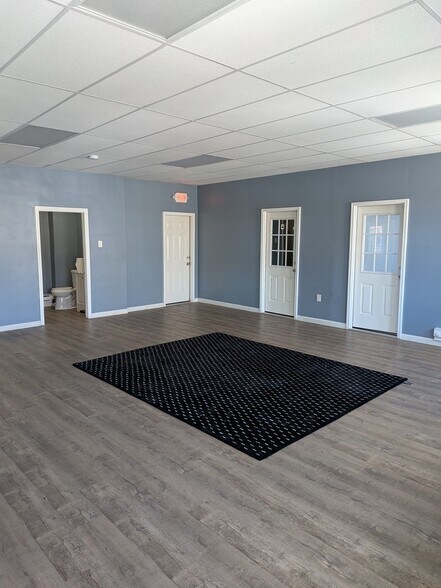 159 Commercial St, Lynn, MA à louer - Photo du bâtiment - Image 3 de 6