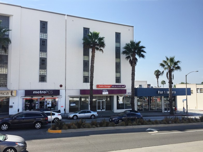3000-3018 Wilshire Blvd, Santa Monica, CA for lease - Primary Photo - Image 3 of 4