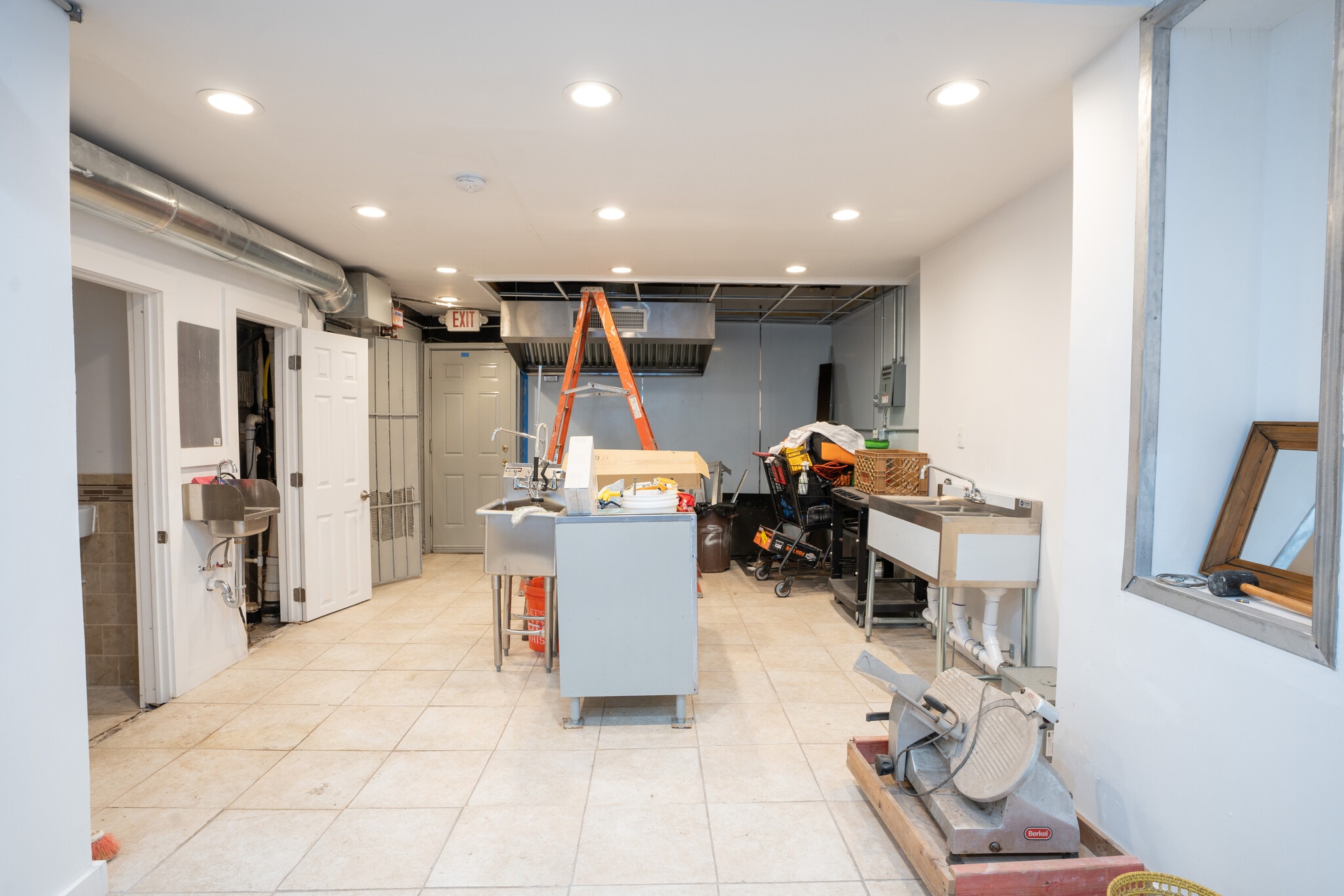 18 - 20 Irvine Turner Blvd, Newark, NJ à louer Photo intérieure- Image 1 de 10