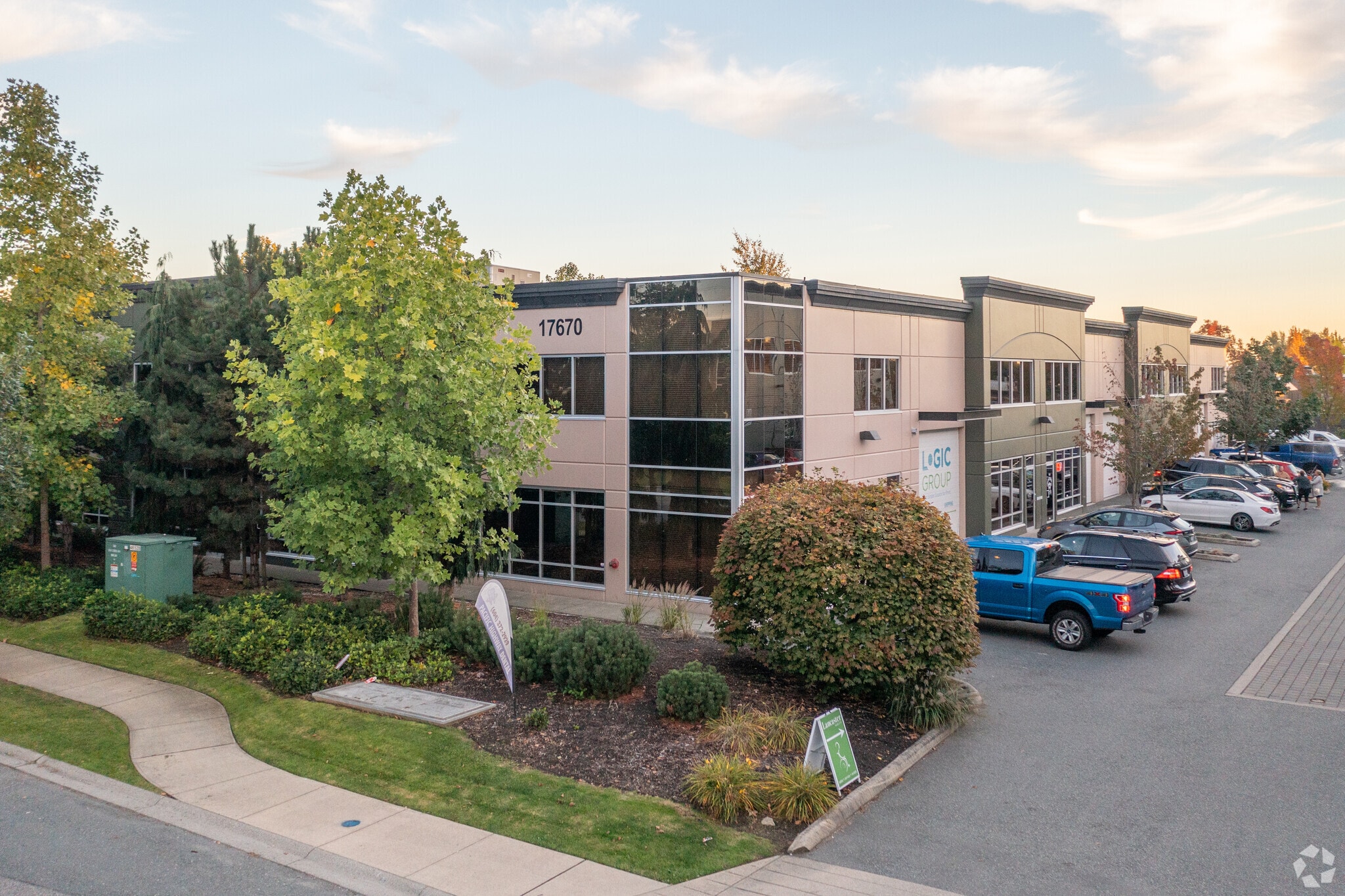 17670 65A Ave, Surrey, BC for sale Primary Photo- Image 1 of 1