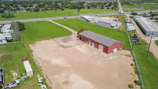 Plus de détails pour 13002-13006 N Navarro St, Victoria, TX - Industriel à vendre