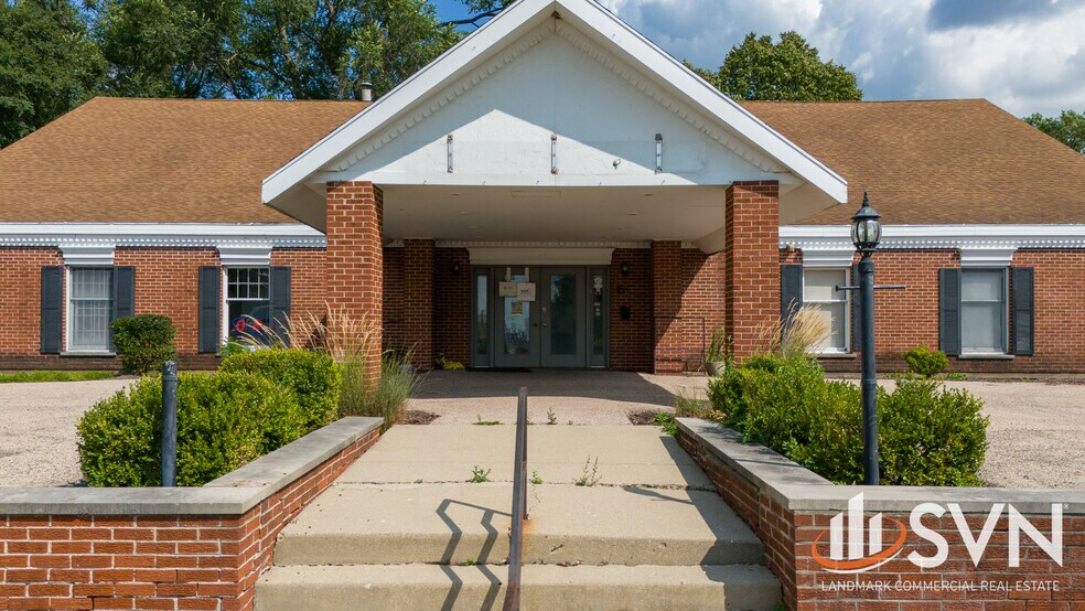 455 E Main St, Dundee, IL à louer - Photo du bâtiment - Image 3 de 5