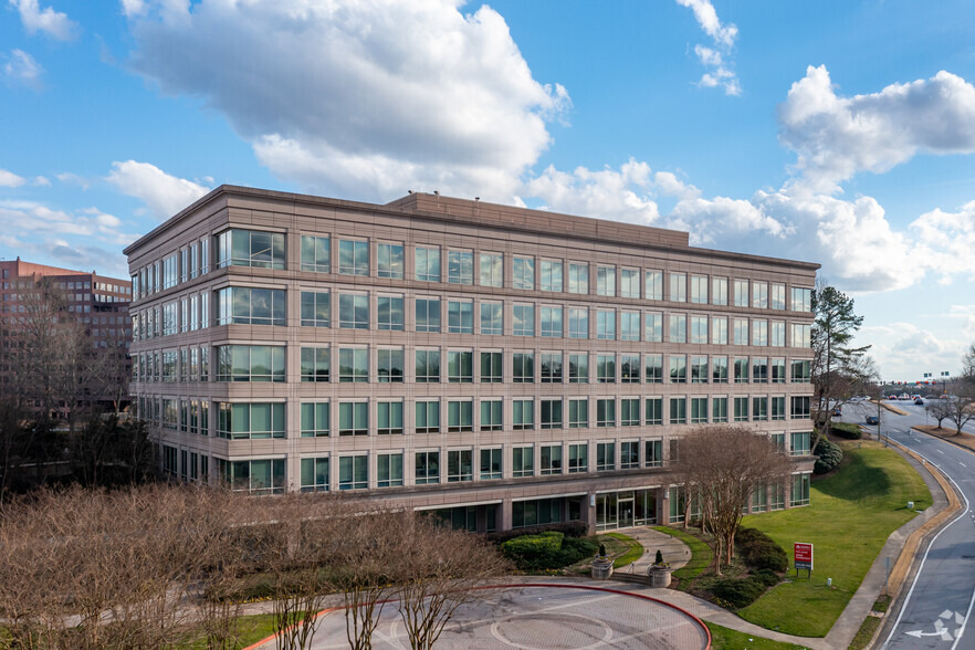 2500 Cumberland Pky SE, Atlanta, GA for lease - Building Photo - Image 1 of 13