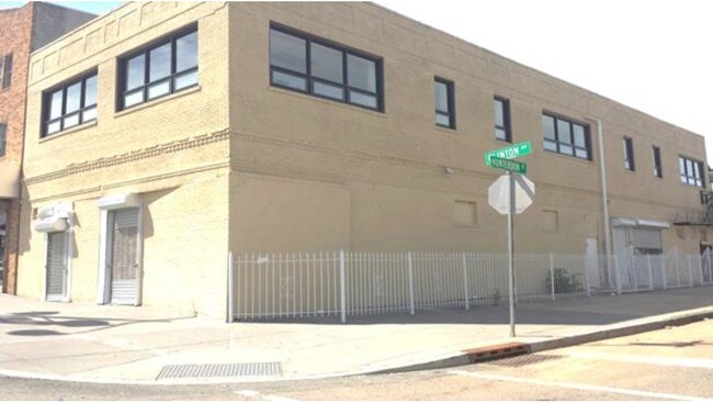 More details for 471 Clinton Ave, Newark, NJ - Office/Retail for Lease