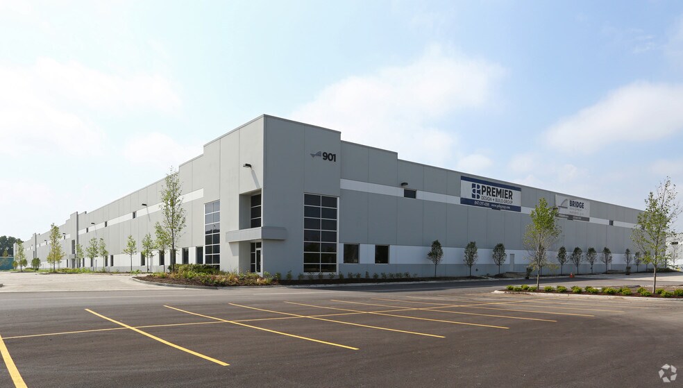 901-939 E Park Ave, Libertyville, IL à louer - Photo du bâtiment - Image 3 de 12