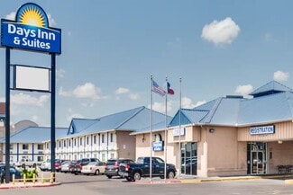 More details for 7060 North San Bernardo, Laredo, TX - Hospitality for Sale