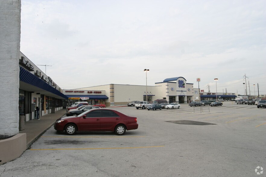 13703-13771 SH 249, Houston, TX for lease - Primary Photo - Image 1 of 2