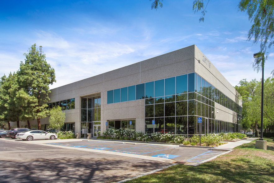 26775 Malibu Hills Rd, Calabasas, CA for sale - Primary Photo - Image 1 of 1